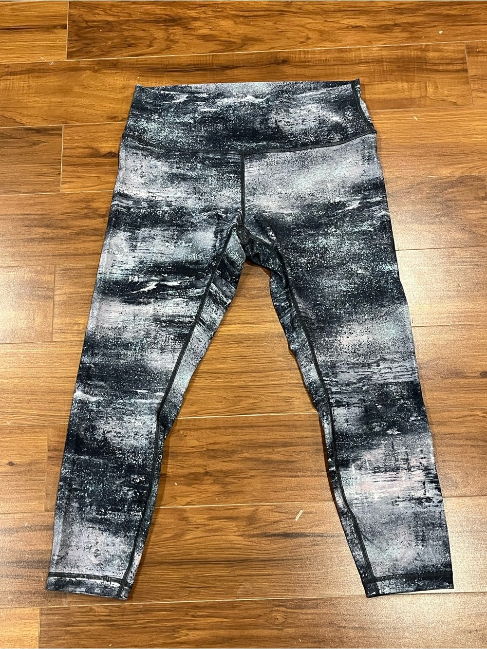 Lululemon Wunder Under Tight Crop Pants Hi-Rise Azurite Seashell - Size 8 or 10